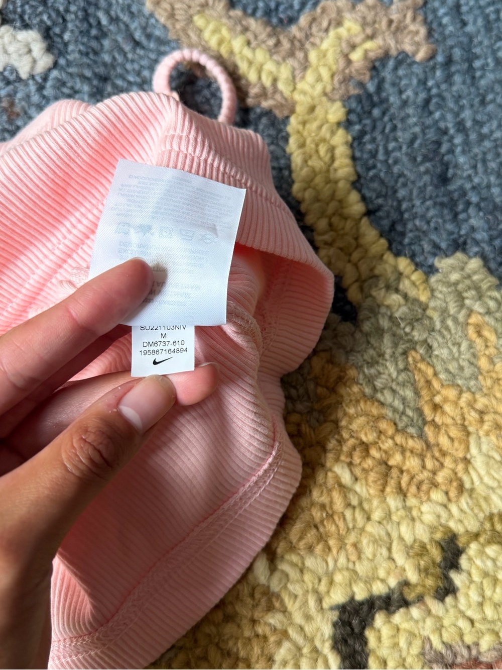 Nike Light Pink Ribbed Cropped Tank Top Embroidered Logo Size Medium - Picture 6 of 7
